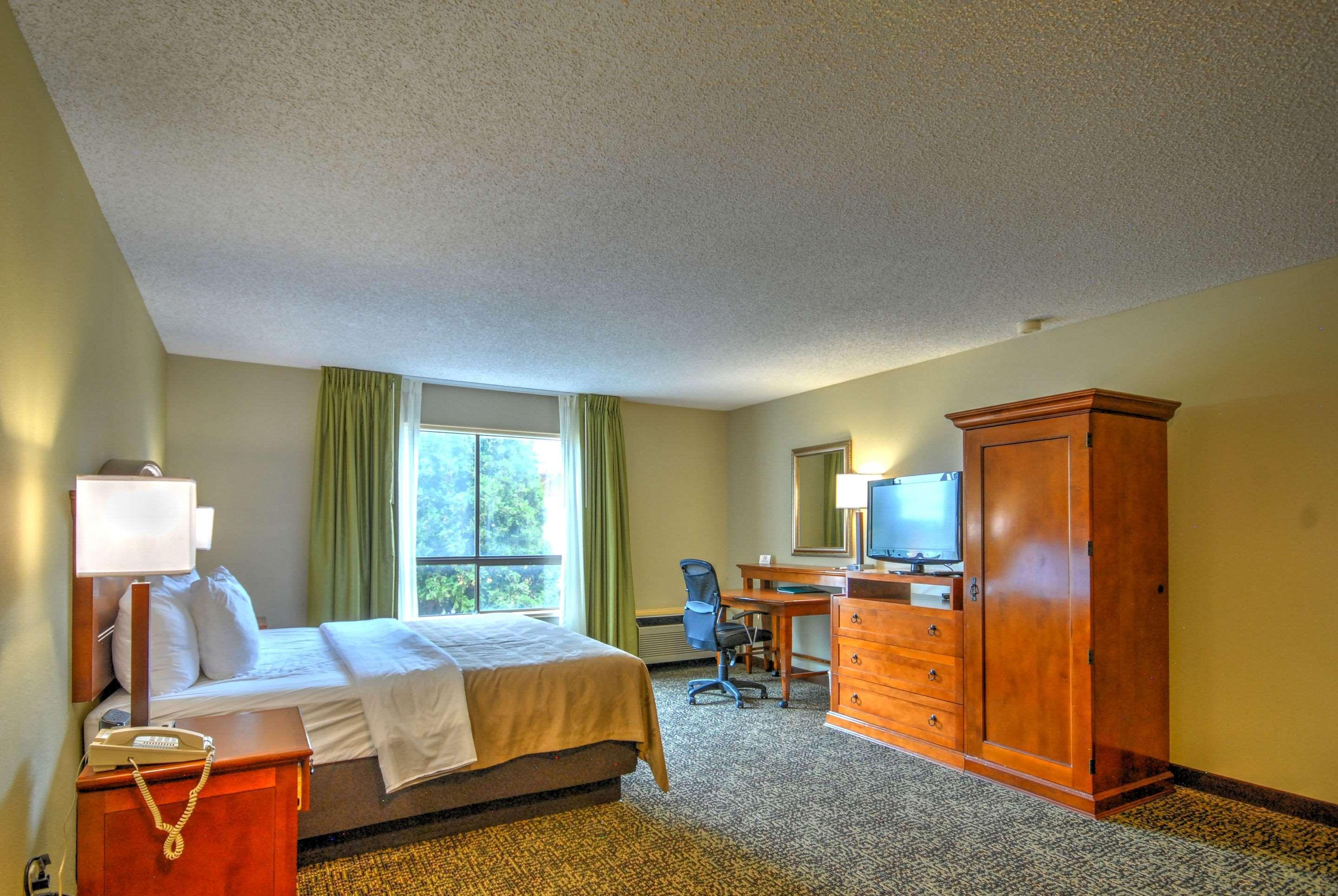 Quality Inn Big Sky Kalispell Exterior photo